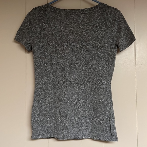MOSSIMO Women’s Heather Gray Tee - XS - Picture 2 of 4